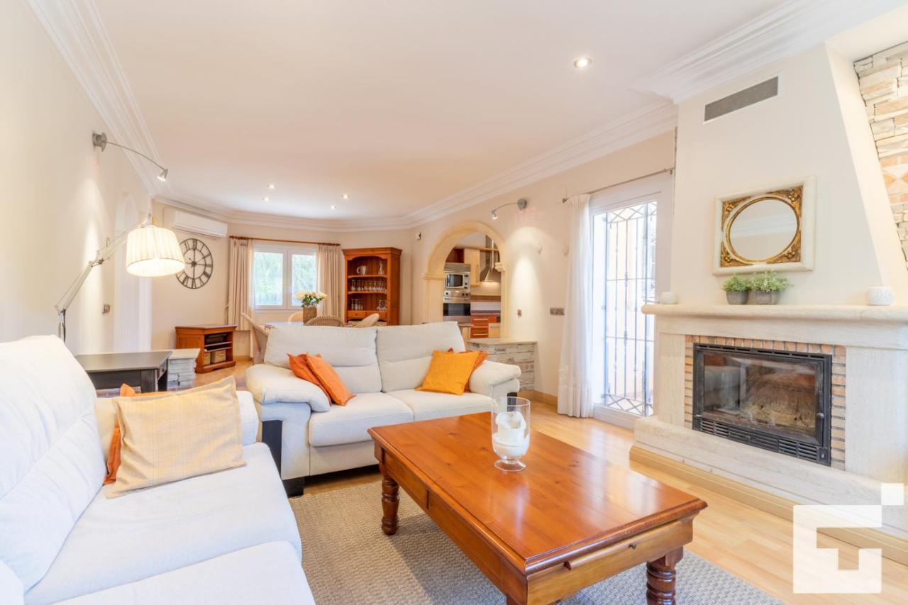 Ambar - Grupo Turis Villa Calpe